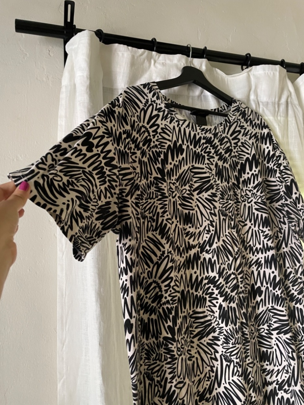 Nooworks zig zag black and white tee dress